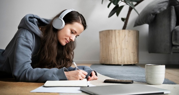 Embracing a Modern Lifestyle: Wellness, Sustainability, and Digital Balance